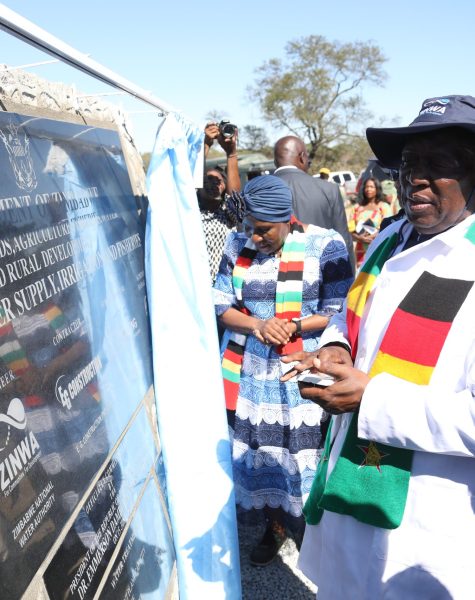 chivhu dam President Mnangagwa unveils the plaque during the commissioning of Chivhu dam, irrigation and fisheries schemme and water treament plant in Chivhu yesterday. Picture : Justin Mutenda
